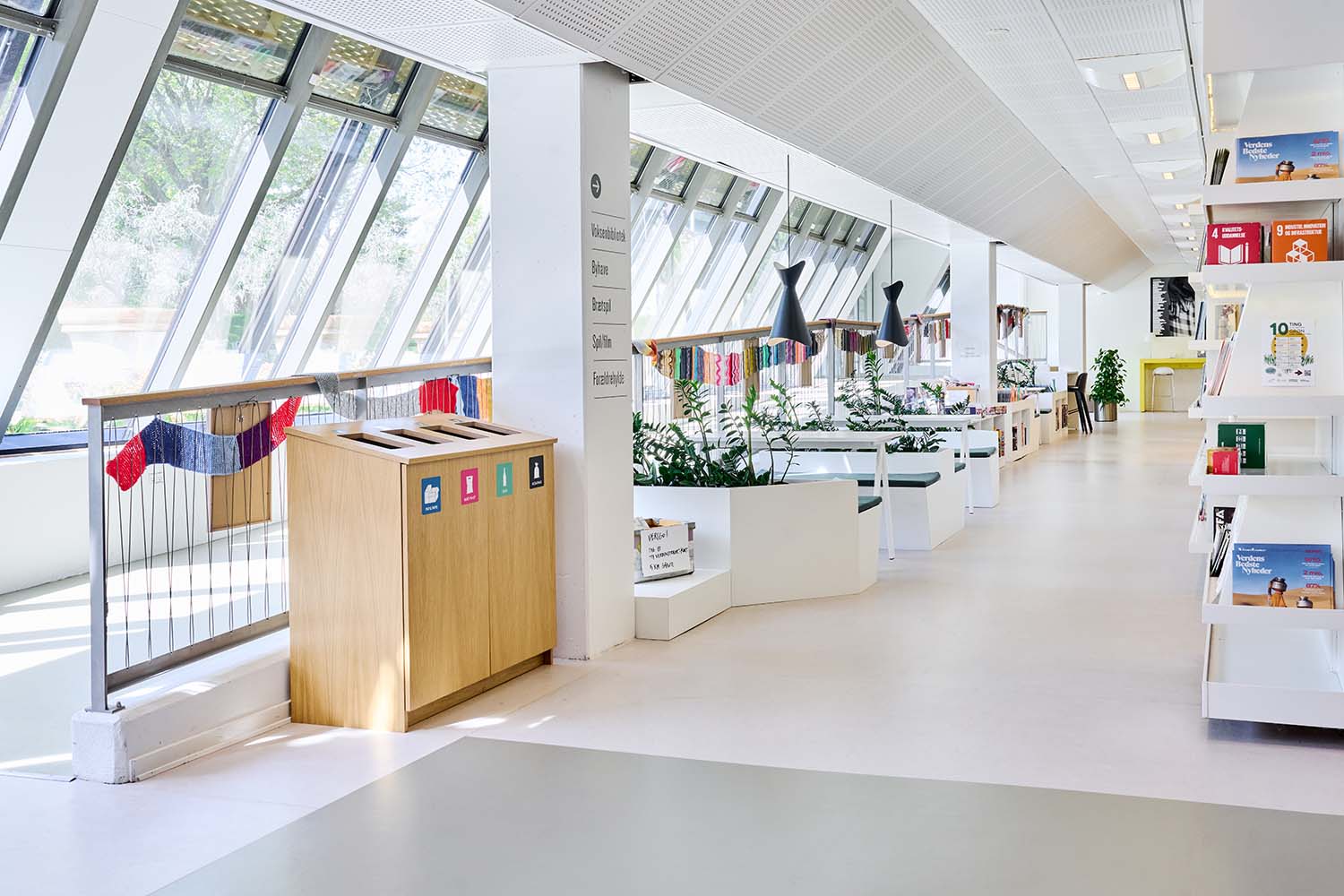 Bibliothèque municipale de Ishøj, Danemark