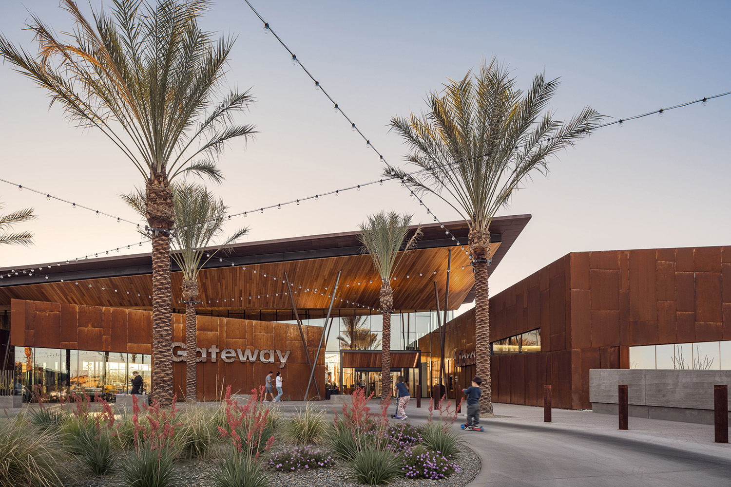 Mesa Gateway Library in Arizona, USA (photo: Jason Roehner)